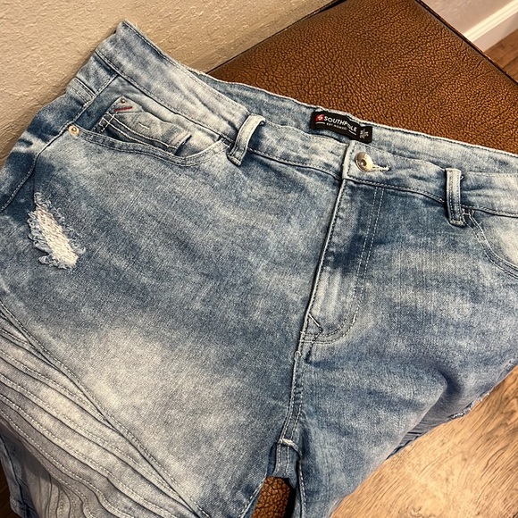South Pole Classic Stonewashed distressed blue jean super stylish stretch shorts - Picture 5 of 8